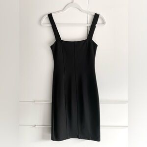 🚨4/$10🚨H&M Seamed Black Bodycon Dress